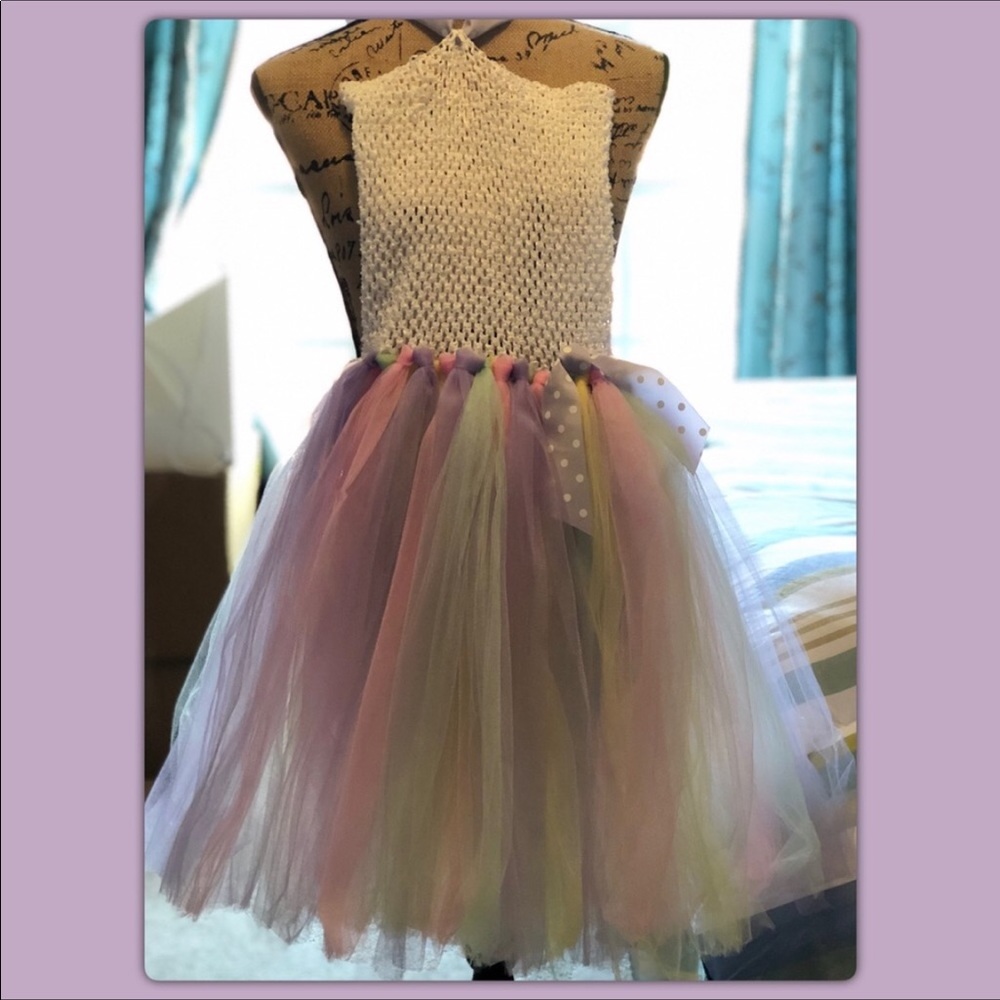 ๐ Girlโs Tulle Party Dress - Picture 4 of 9